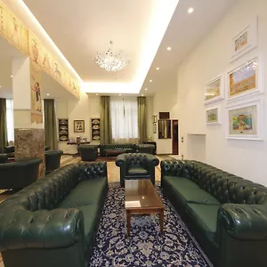 Otel Moderno, Siena